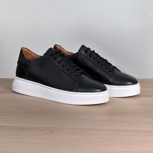 Zapatillas deportivas de piel negra